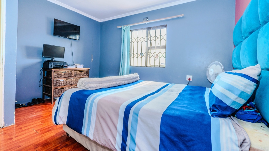 4 Bedroom Property for Sale in Sunset Glen Western Cape